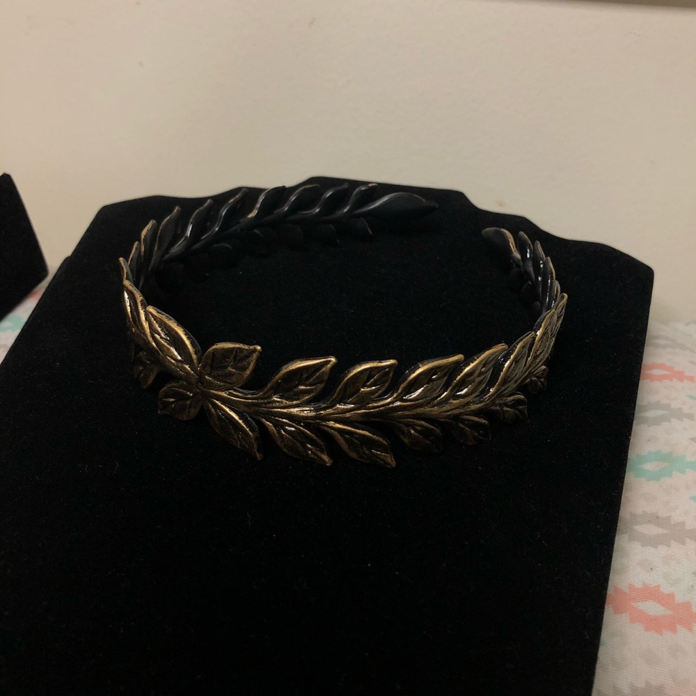 I’m selling a headband🤩😱